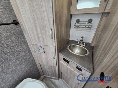 2022 Winnebago Industries Towables Micro Minnie - Photo 25