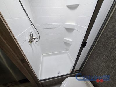 2022 Winnebago Industries Towables Micro Minnie - Photo 28