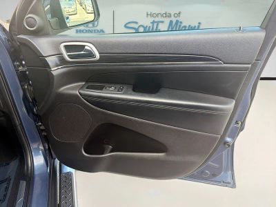 2021 Jeep Grand Cherokee — photo 34 view