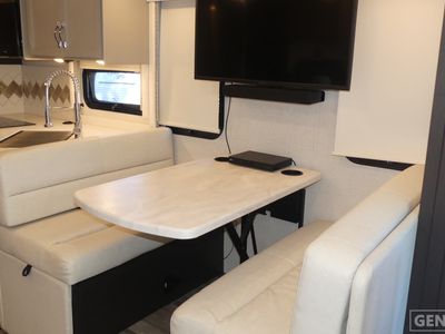 2024 Thor Motor Coach Palazzo - Photo 15