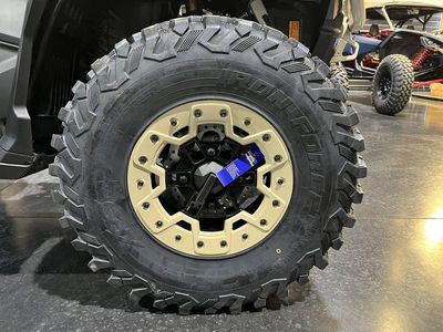 2026 Can-Am Outlander MAX Backcountry - Photo 11