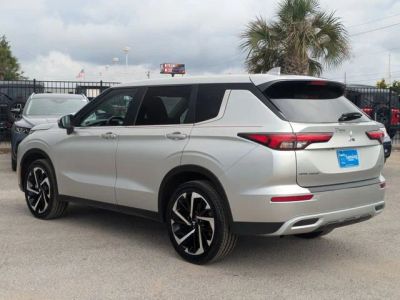 2024 Mitsubishi Outlander - Photo 3
