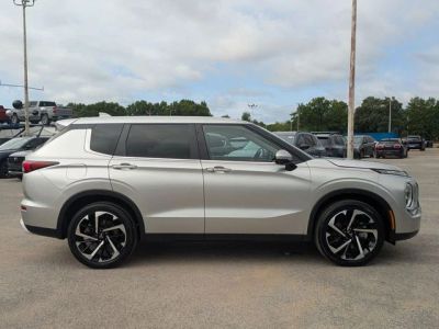 2024 Mitsubishi Outlander - Photo 6
