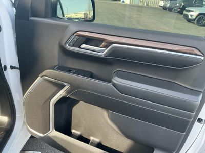2024 Chevrolet Silverado 1500 - Photo 12