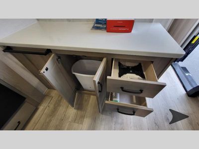 2025 Forest River RV Rockwood Signature - Photo 25