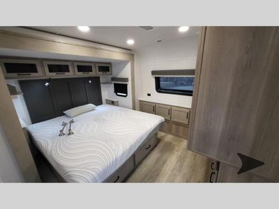 2025 Forest River RV Rockwood Signature - Photo 36