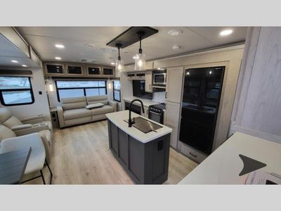 2025 Forest River RV Rockwood Signature - Photo 10