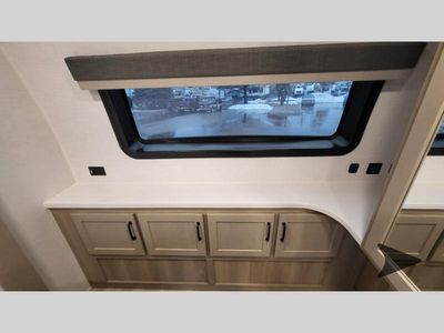 2025 Forest River RV Rockwood Signature - Photo 38