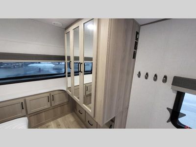 2025 Forest River RV Rockwood Signature - Photo 39