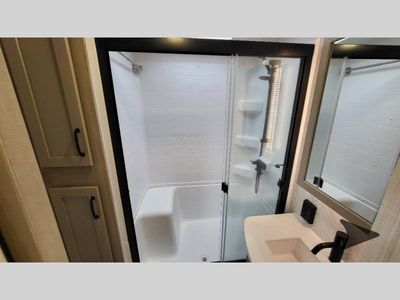 2025 Forest River RV Rockwood Signature - Photo 31