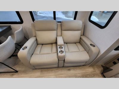 2025 Forest River RV Rockwood Signature - Photo 16
