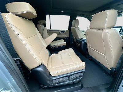 2023 Chevrolet Suburban — photo 29 view