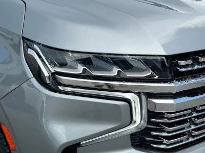 2023 Chevrolet Suburban — photo 35 view