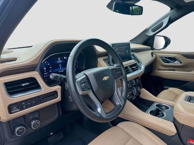2023 Chevrolet Suburban — photo 7 view