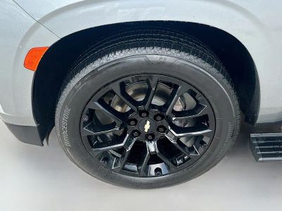 2023 Chevrolet Suburban — photo 37 view