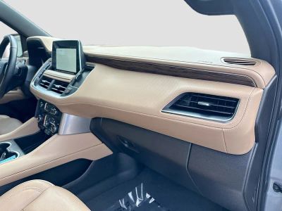2023 Chevrolet Suburban — photo 33 view
