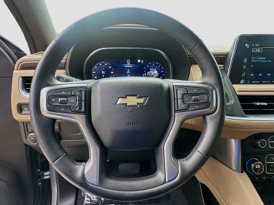 2023 Chevrolet Suburban — photo 8 view