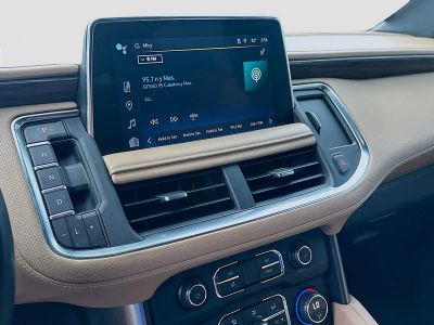 2023 Chevrolet Suburban — photo 10 view