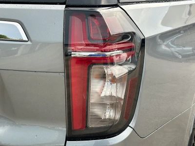 2023 Chevrolet Suburban — photo 27 view