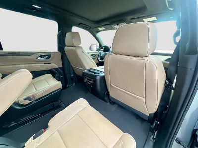2023 Chevrolet Suburban — photo 30 view