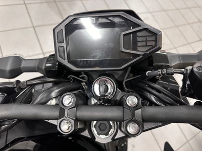 2025 Kawasaki Z500 ABS - Photo 5