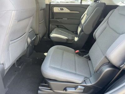 2026 Ford Explorer — photo 10 view