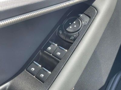 2026 Ford Explorer — photo 12 view