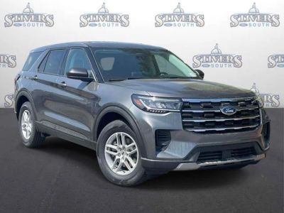 2026 Ford Explorer Active in Gray — front three-quarter view