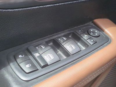 2017 Chrysler Pacifica — photo 32 view