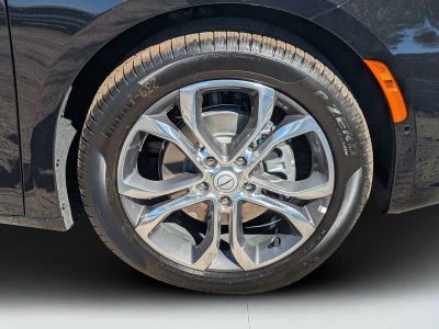 2026 Chrysler Pacifica — photo 9 view