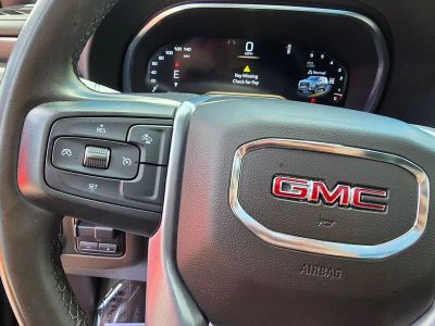 2023 GMC Yukon — photo 15 view