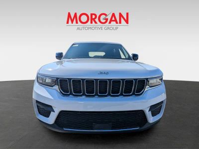 2026 Jeep Grand Cherokee — side profile view