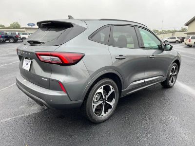 2023 Ford Escape — detail view