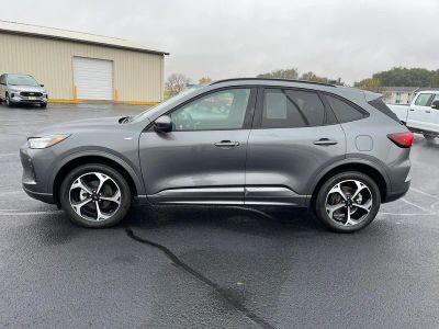 2023 Ford Escape — side profile view