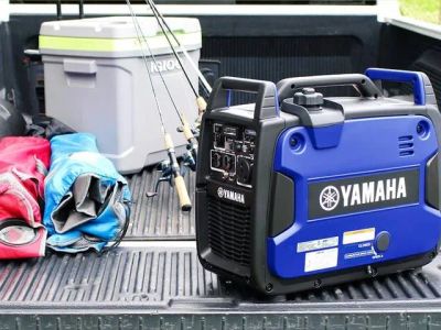 2025 Yamaha EF2200IS WITH CO SENSOR — front three-quarter view