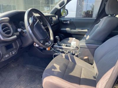 2017 Toyota Tacoma SR5 - Photo 5