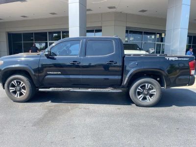 2017 Toyota Tacoma SR5 - Photo 4