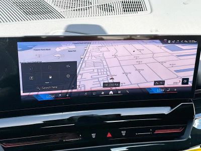 2026 BMW 5 Series — photo 11 view