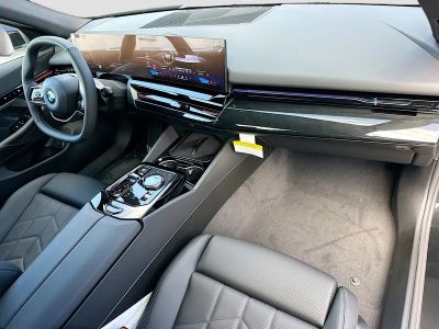 2026 BMW 5 Series — photo 24 view