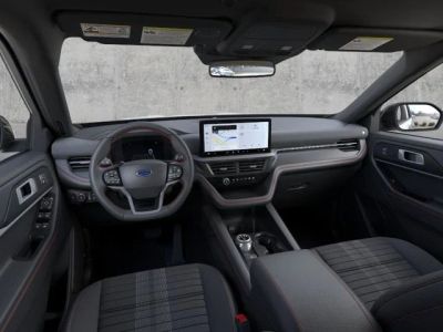 2026 Ford Explorer — photo 9 view