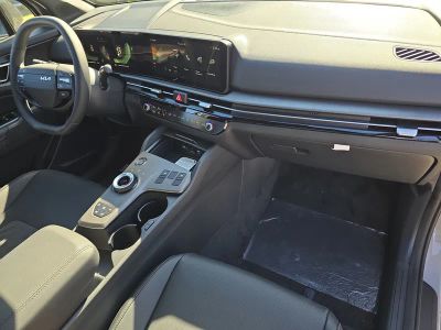 2026 Kia Sportage Plug-In Hybrid — photo 12 view