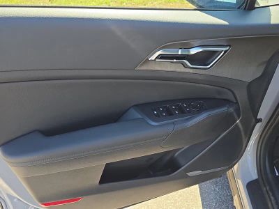 2026 Kia Sportage Plug-In Hybrid — photo 18 view