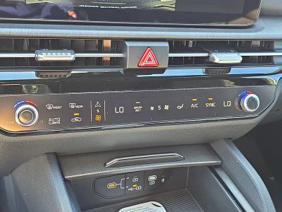 2026 Kia Sportage Plug-In Hybrid — photo 26 view