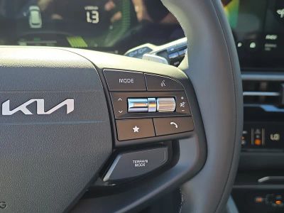 2026 Kia Sportage Plug-In Hybrid — photo 32 view