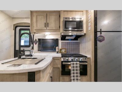 2026 Coachmen RV Catalina Legacy Edition - Photo 6