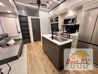 2025 Palomino Columbus - Photo 14