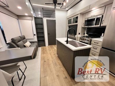 2025 Palomino Columbus - Photo 12