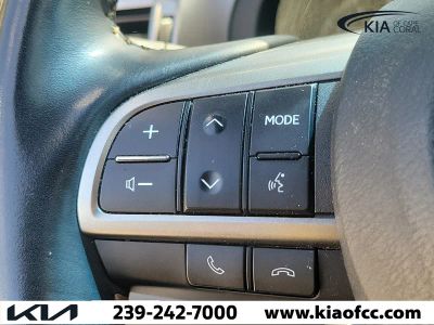 2023 Lexus GX — photo 22 view