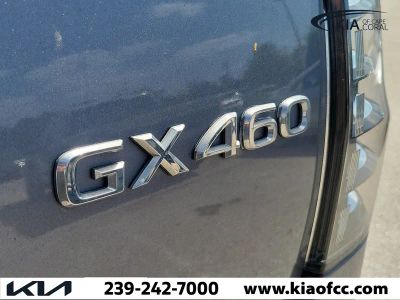 2023 Lexus GX — photo 11 view