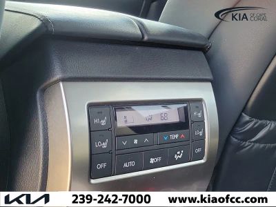 2023 Lexus GX — photo 13 view